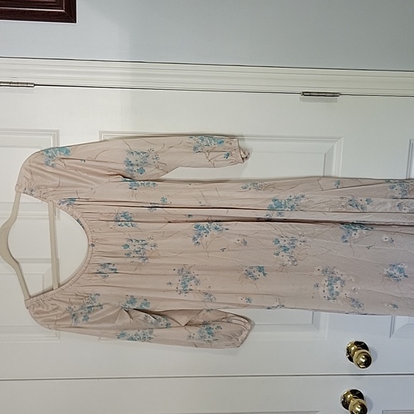 ✨️LAST CHANCE✨️ Vintage Floral Nylon Nightgown - Picture 5 of 12